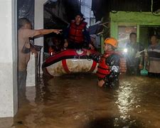 Banjir Di Jalan Braga Bandung Hari Ini